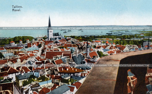Вид на город Таллин и залив. Эстони