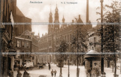 Улица Nieuwezijds Voorburgwal в Амстердаме. Го