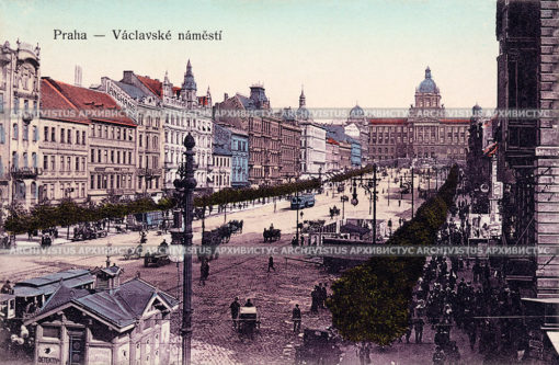 Улица Вацлавская площадь в Праге. Ч