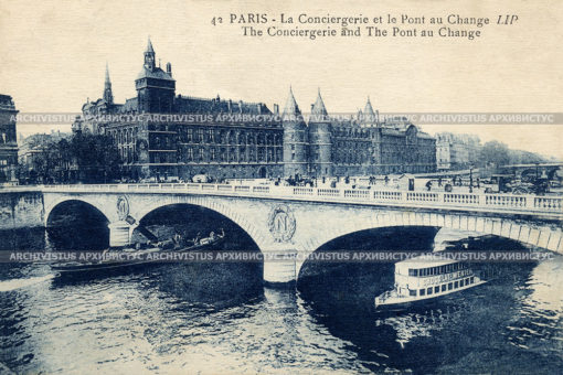 Консьержери и мост менял в Париже.