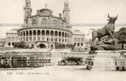 Вид дворца Трокадеро (Palais du Trocadéro).