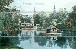 Пруд в парке Цвингера. Дрезден. Гер