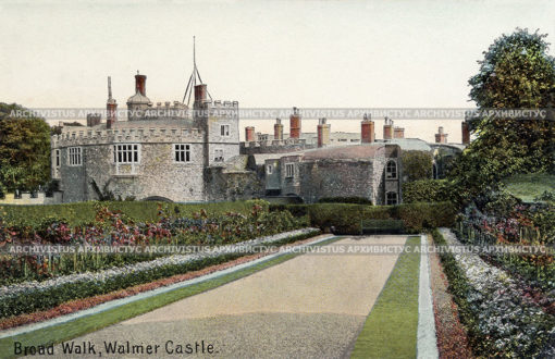 Замок Уолмер (Walmer) в графстве Кент.